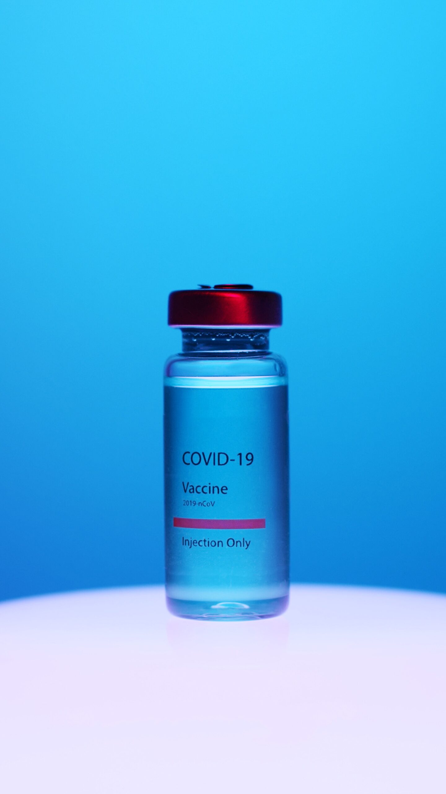 Pierwsze szczepionki na COVID-19 są już w Polsce