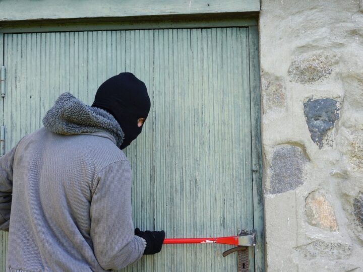 Zniszczenia i kradzież zabytkowych schronów bojowych w Piekarach Śląskich