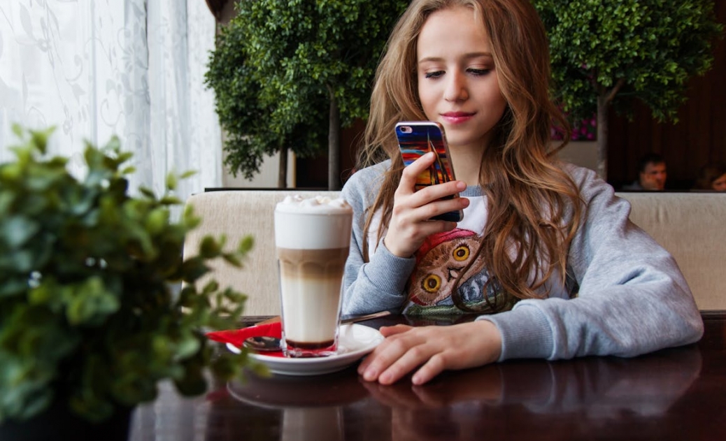 Nowe wsparcie dla dzieci i młodzieży w Dąbrowie Górniczej: Telefon Zaufania