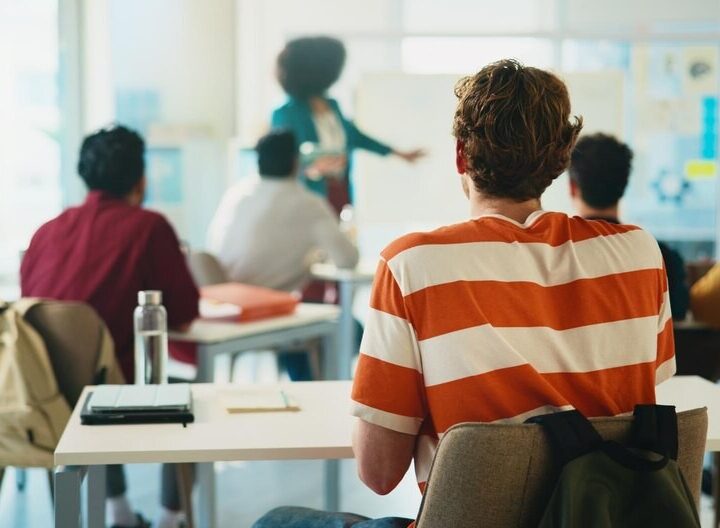 Bezpieczeństwo w szkole, sieci i życiu – konferencja w Dąbrowie Górniczej