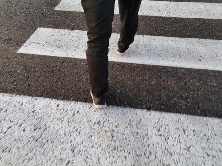 Potrącenie 10-latka na przejściu w Elblągu – policja prowadzi śledztwo