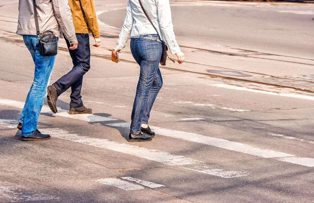 7-latka w skarpetkach przeszła pieszo do hali targowej w Elblągu