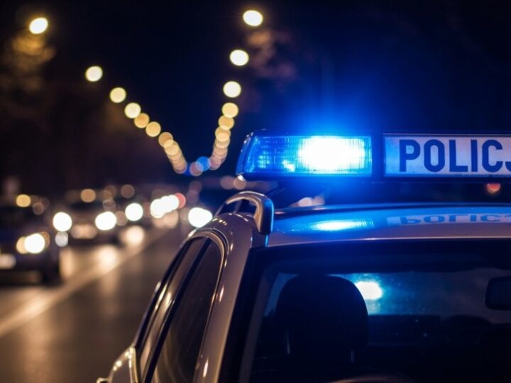 Cmentarze w Elblągu pod lupą: Policja apeluje o czujność w obliczu kradzieży ozdób