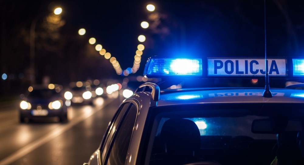 Cmentarze w Elblągu pod lupą: Policja apeluje o czujność w obliczu kradzieży ozdób