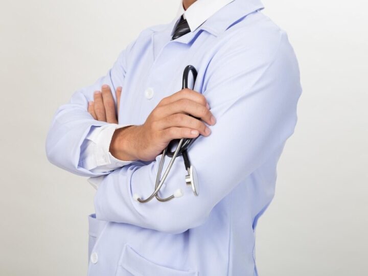 Karetka w roli trenera: przyszli ratownicy uczą się samoobrony w Dąbrowie Górniczej