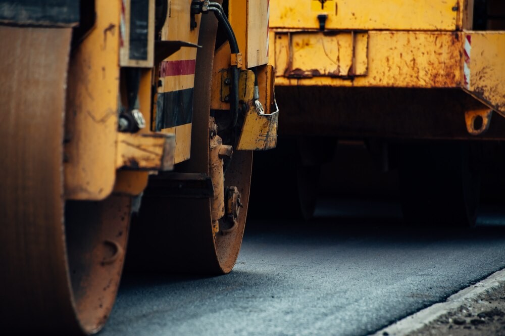 Nowe drogi i parking w Pasłęku – lepsza infrastruktura dla mieszkańców powiatu elbląskiego