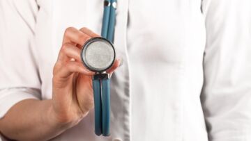 Nowe kierownictwo w ratownictwie medycznym Sosnowca: pożegnanie i powitanie dyrektorów