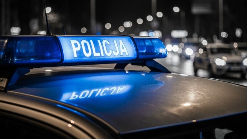 Pijany mężczyzna z tasakiem wywołał policyjną interwencję w Elblągu