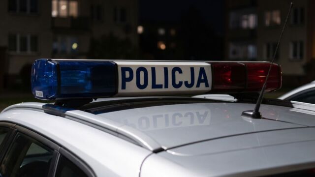 Groźbami zabrali 27 zł. Trzech podejrzanych o rozbój